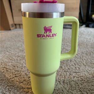 Stanley 40 oz quencher